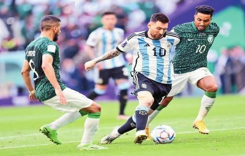 火箭丢失最大优势，杜兰特难辞其咎！申京失误连连，一人首发安排令人质疑